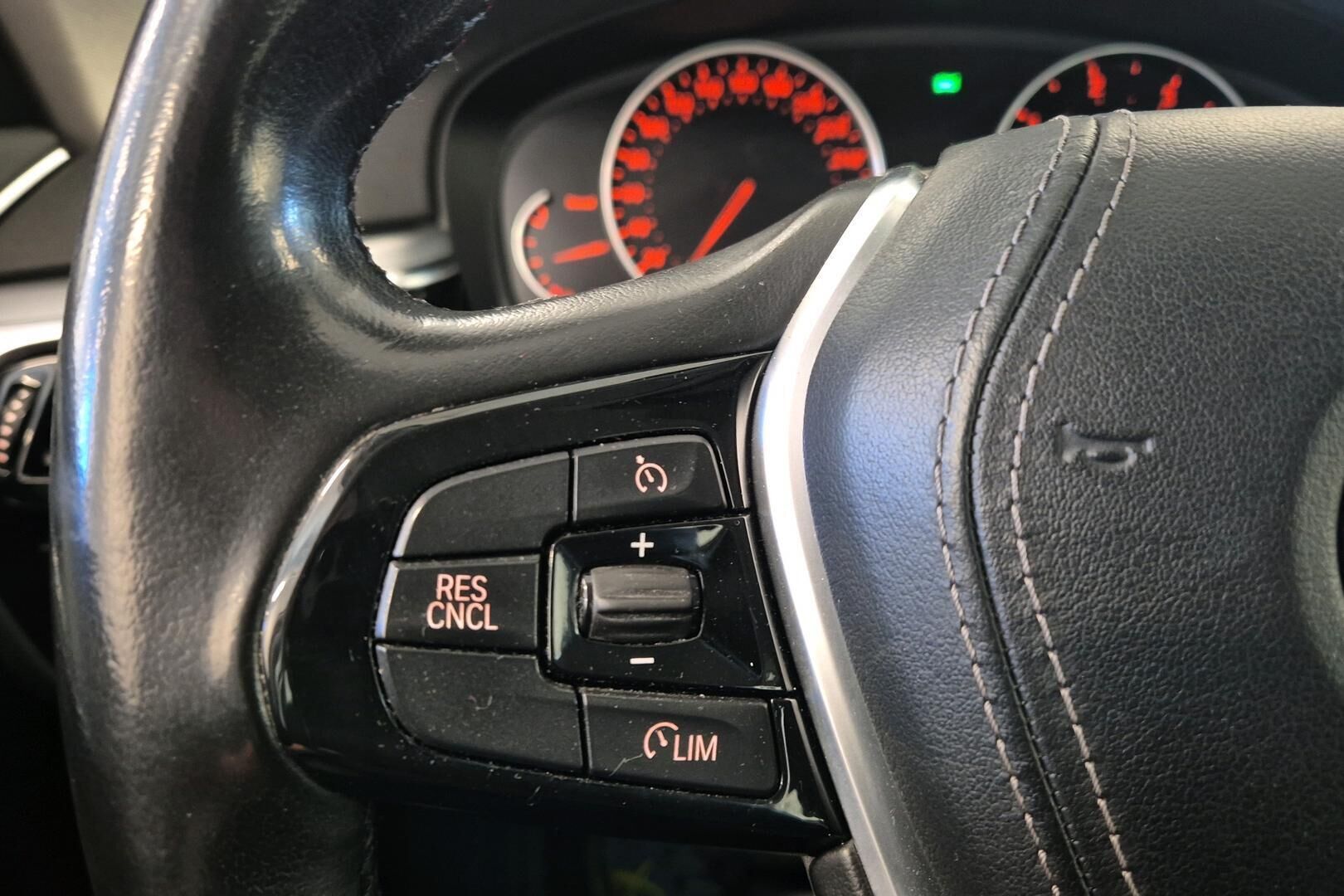 BMW 5-sarja iso kuva 19