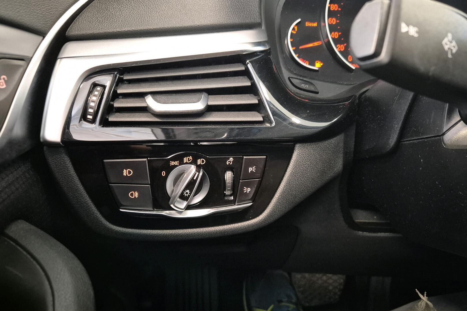 BMW 5-sarja iso kuva 22