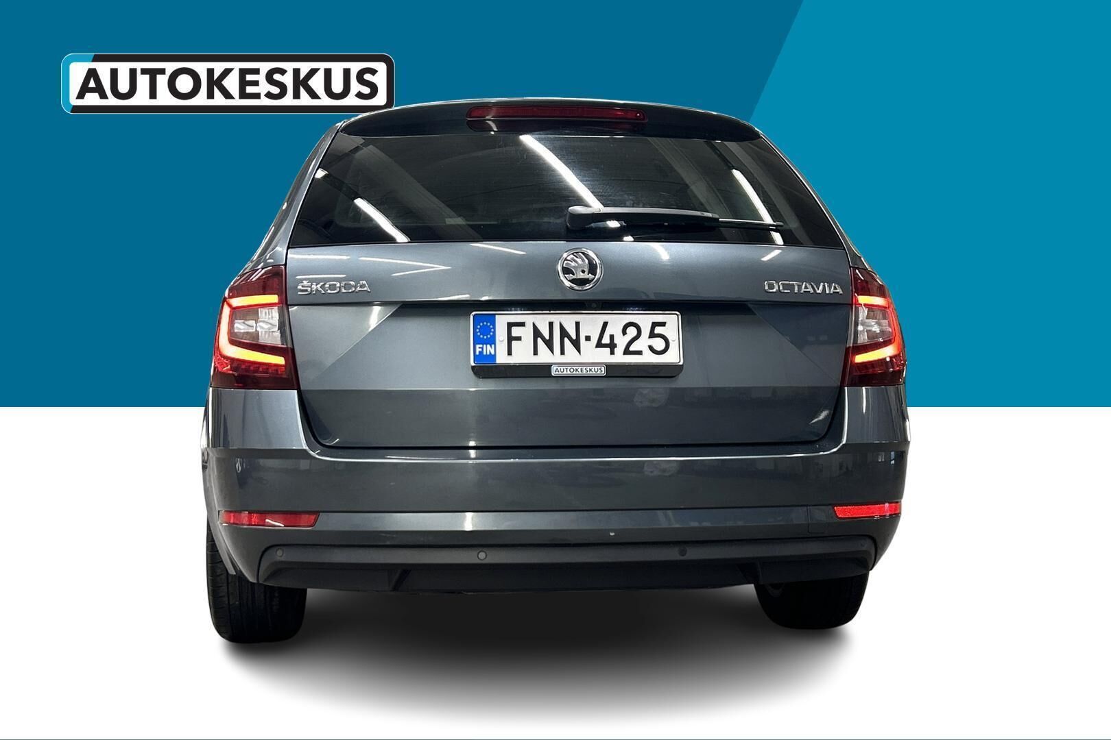 Skoda Octavia iso kuva 6