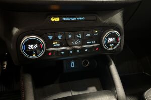 Ford Focus esikatselu 20