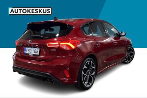 Ford Focus esikatselu 5