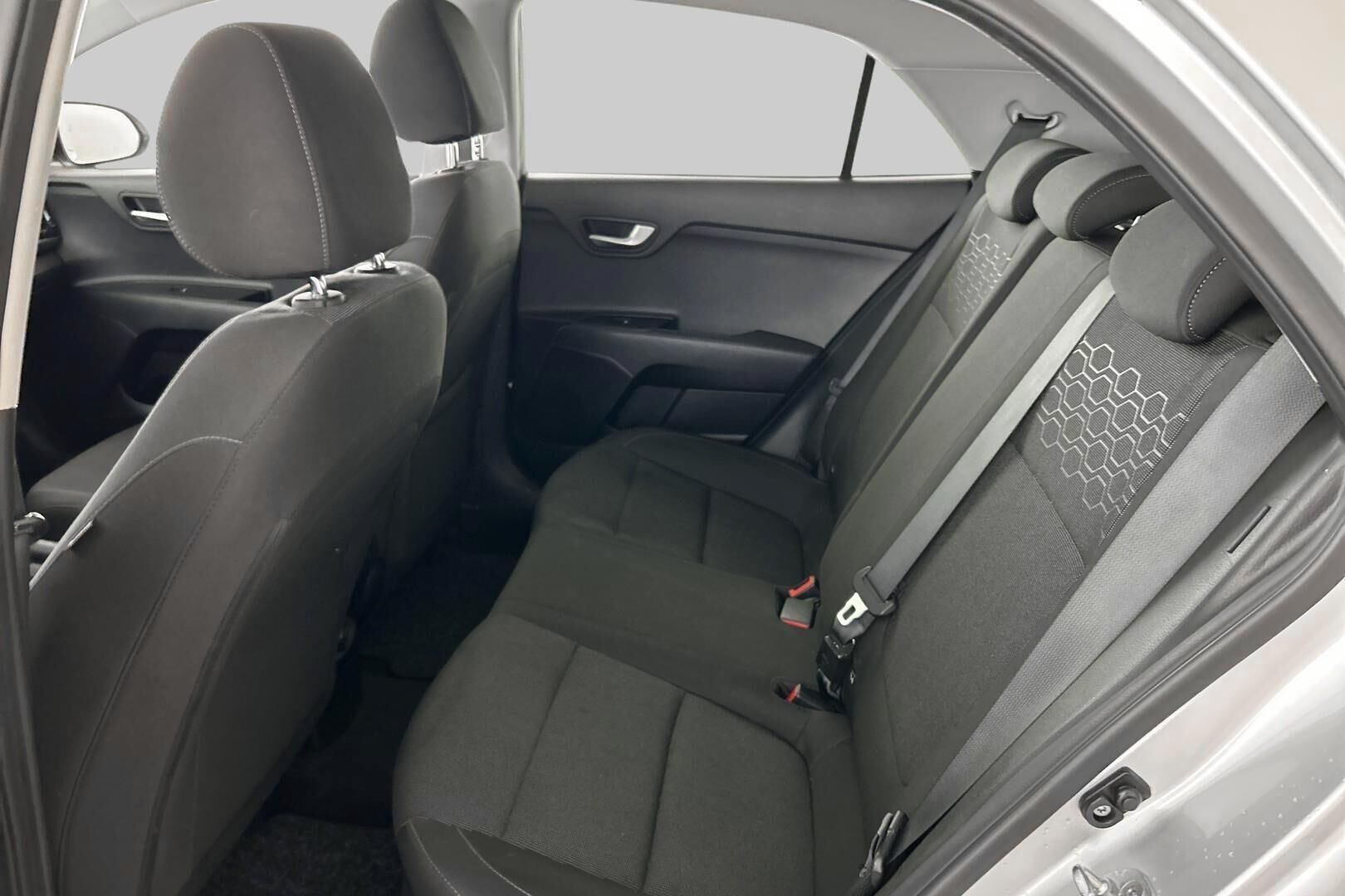 Kia Rio iso kuva 10