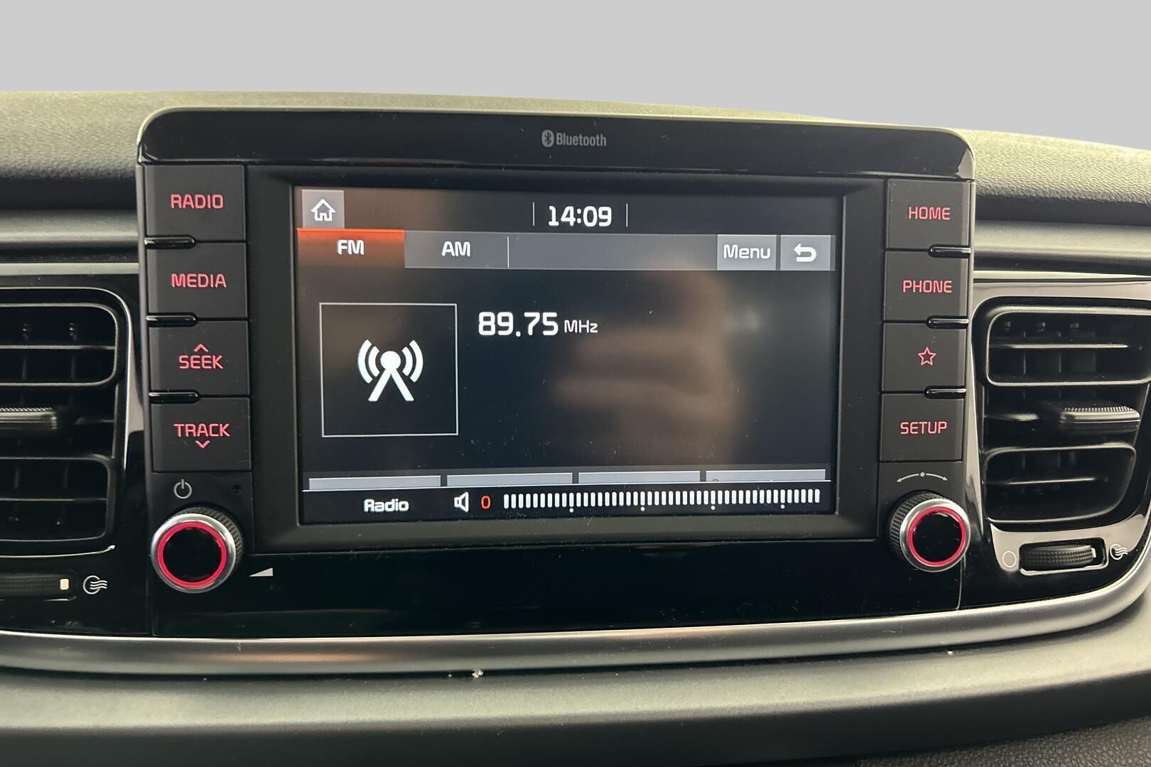 Kia Rio iso kuva 19