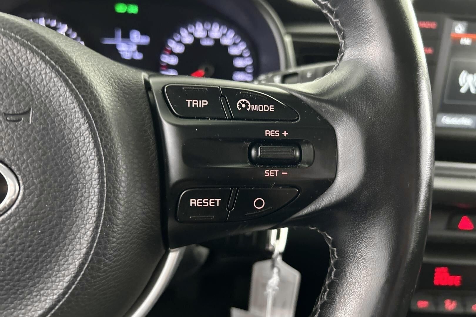 Kia Rio iso kuva 25