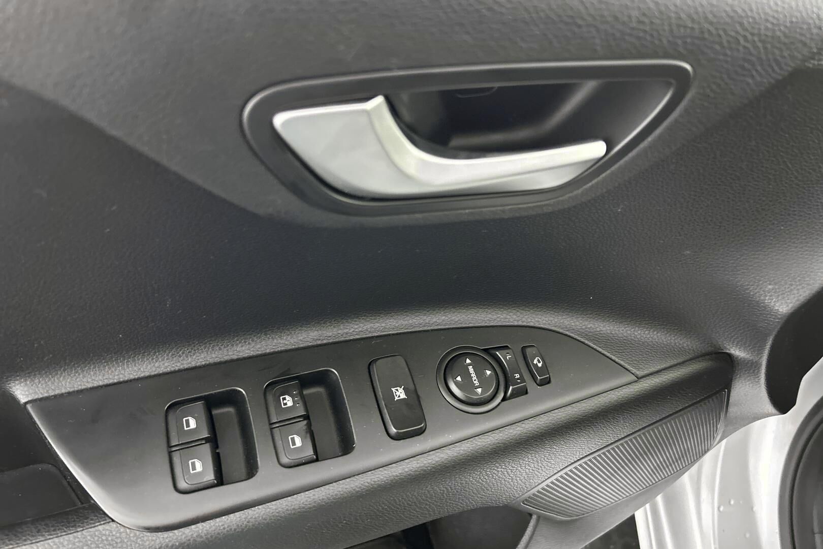 Kia Rio iso kuva 27