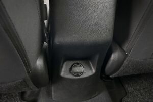 Kia Rio esikatselu 25