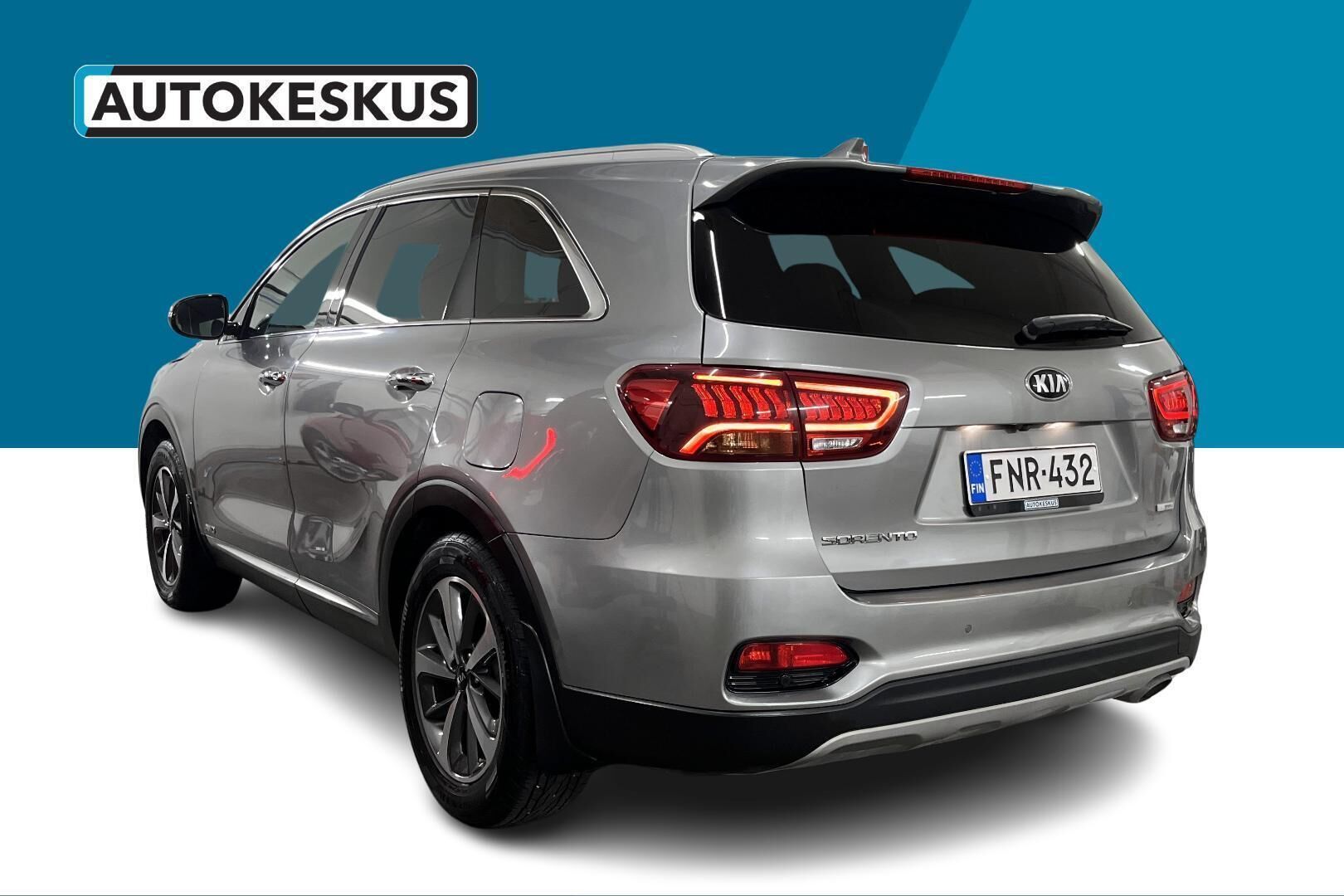 Kia Sorento iso kuva 6