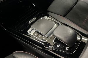 Mercedes-Benz A 35 AMG esikatselu 18