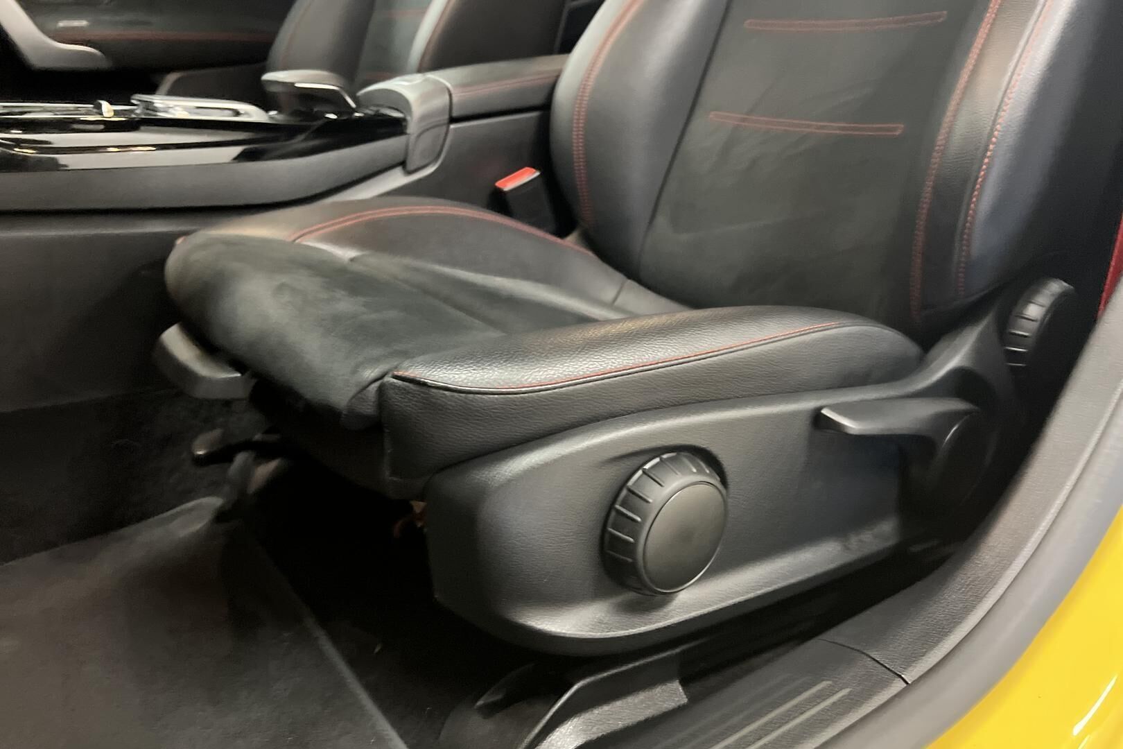 Mercedes-Benz A 35 AMG iso kuva 23
