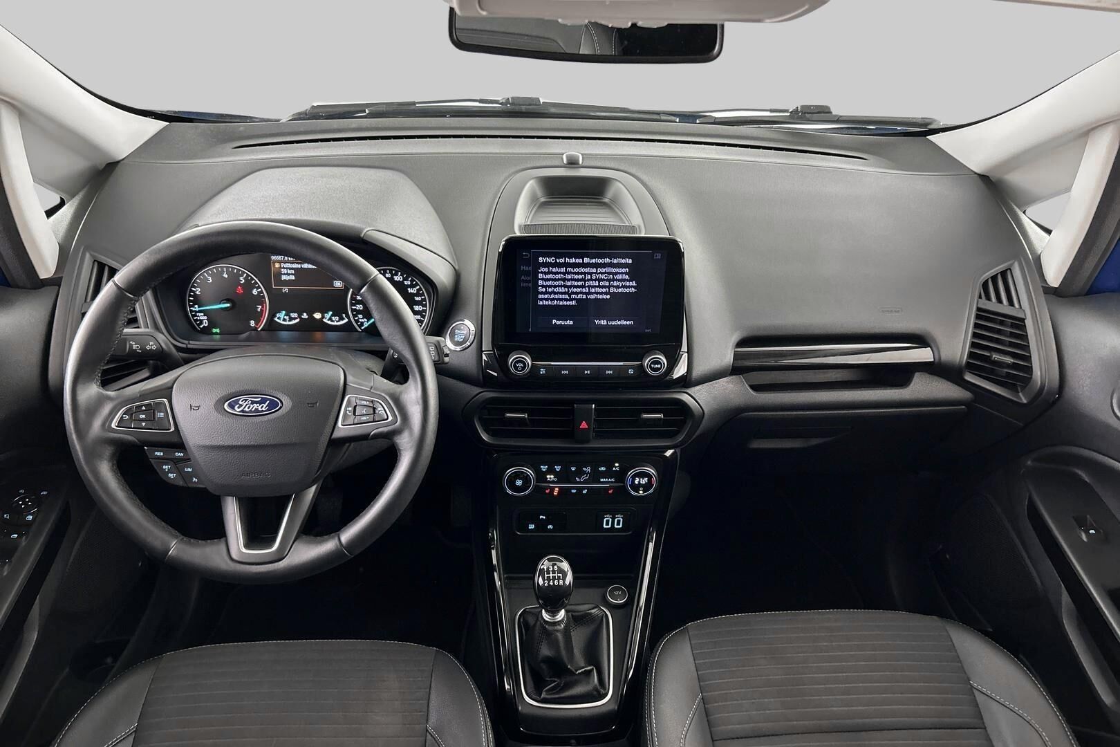 Ford Ecosport iso kuva 11