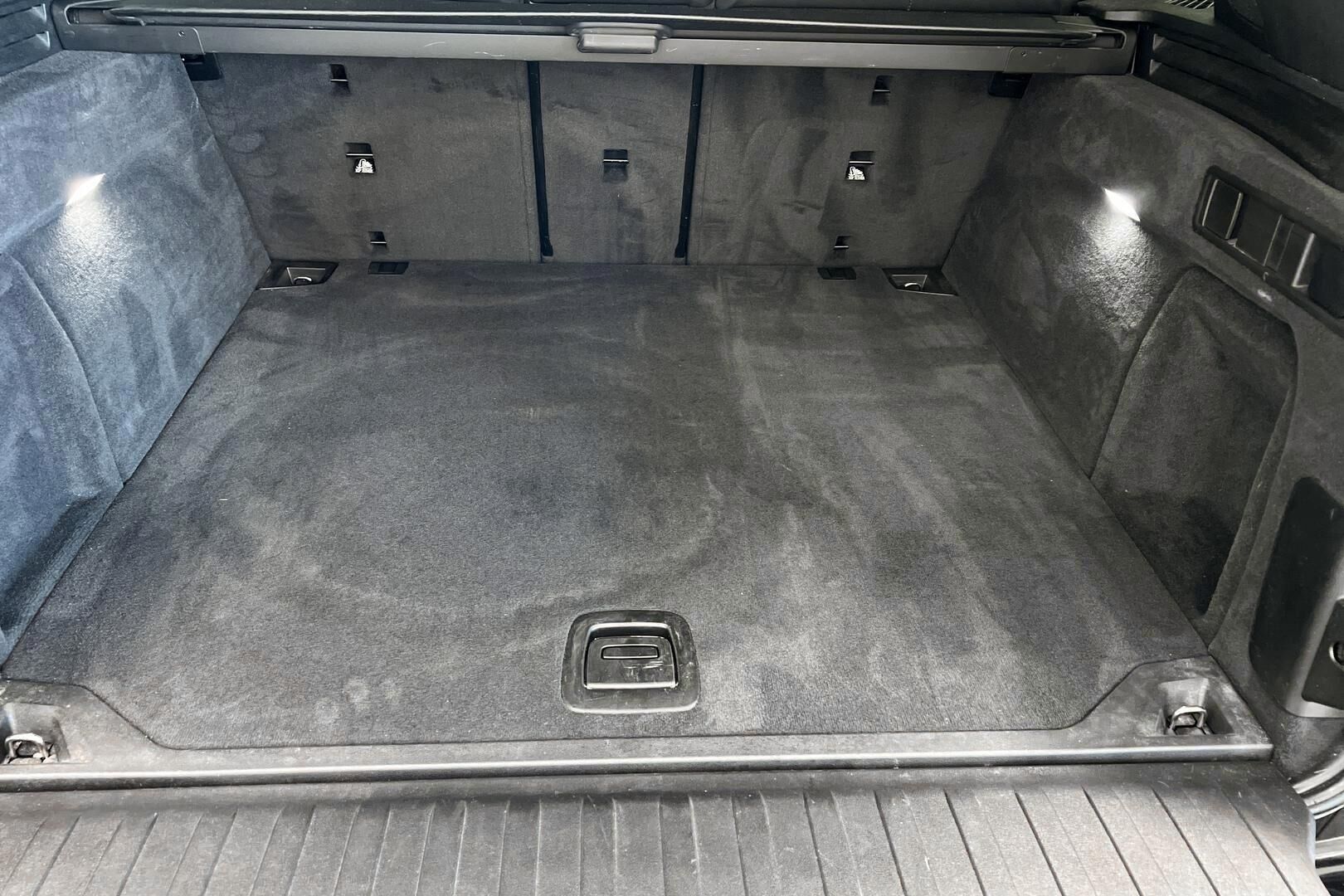 BMW X5 iso kuva 12