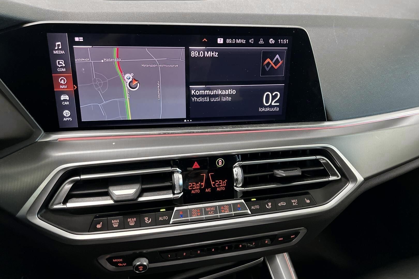 BMW X5 iso kuva 15