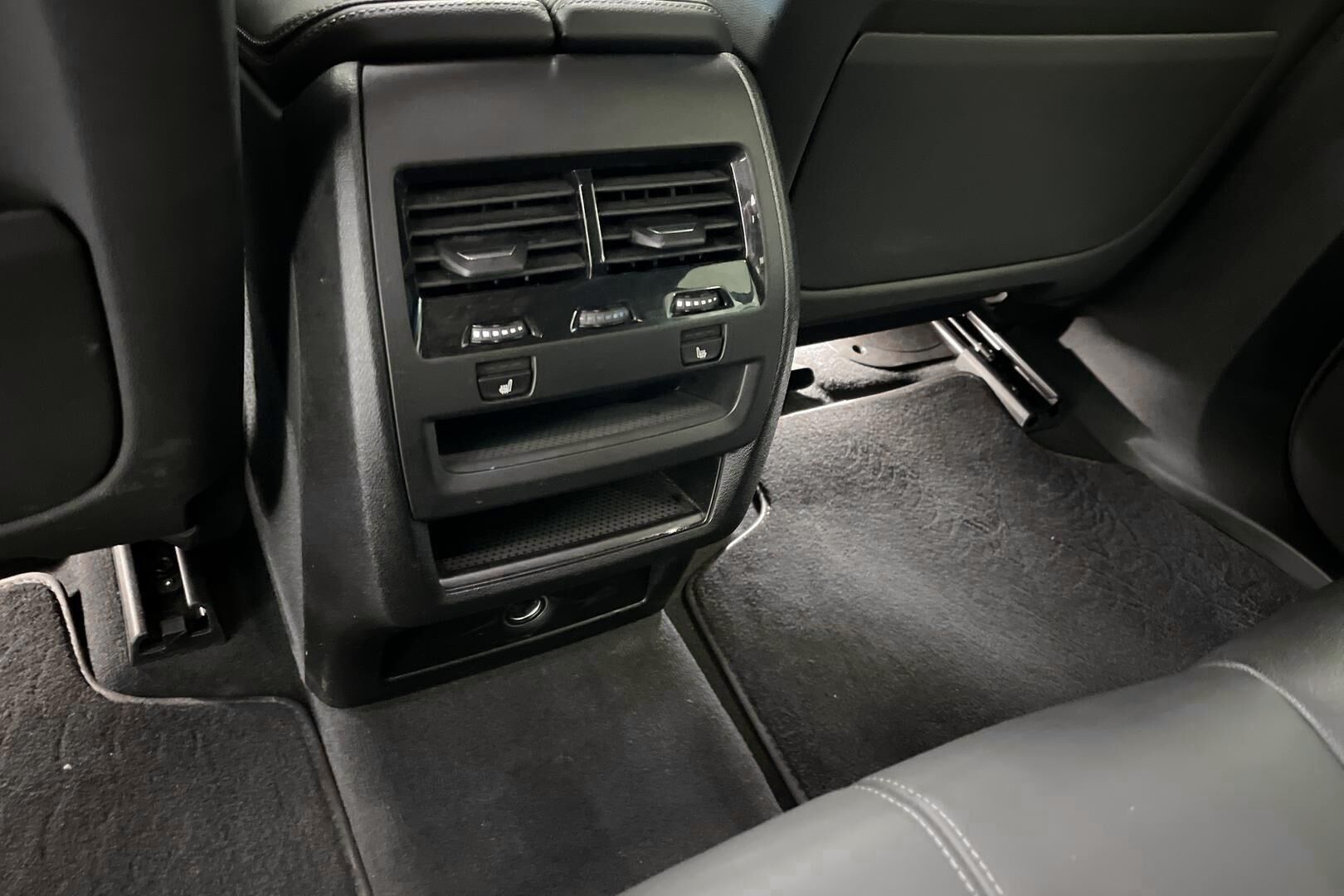 BMW X5 iso kuva 24