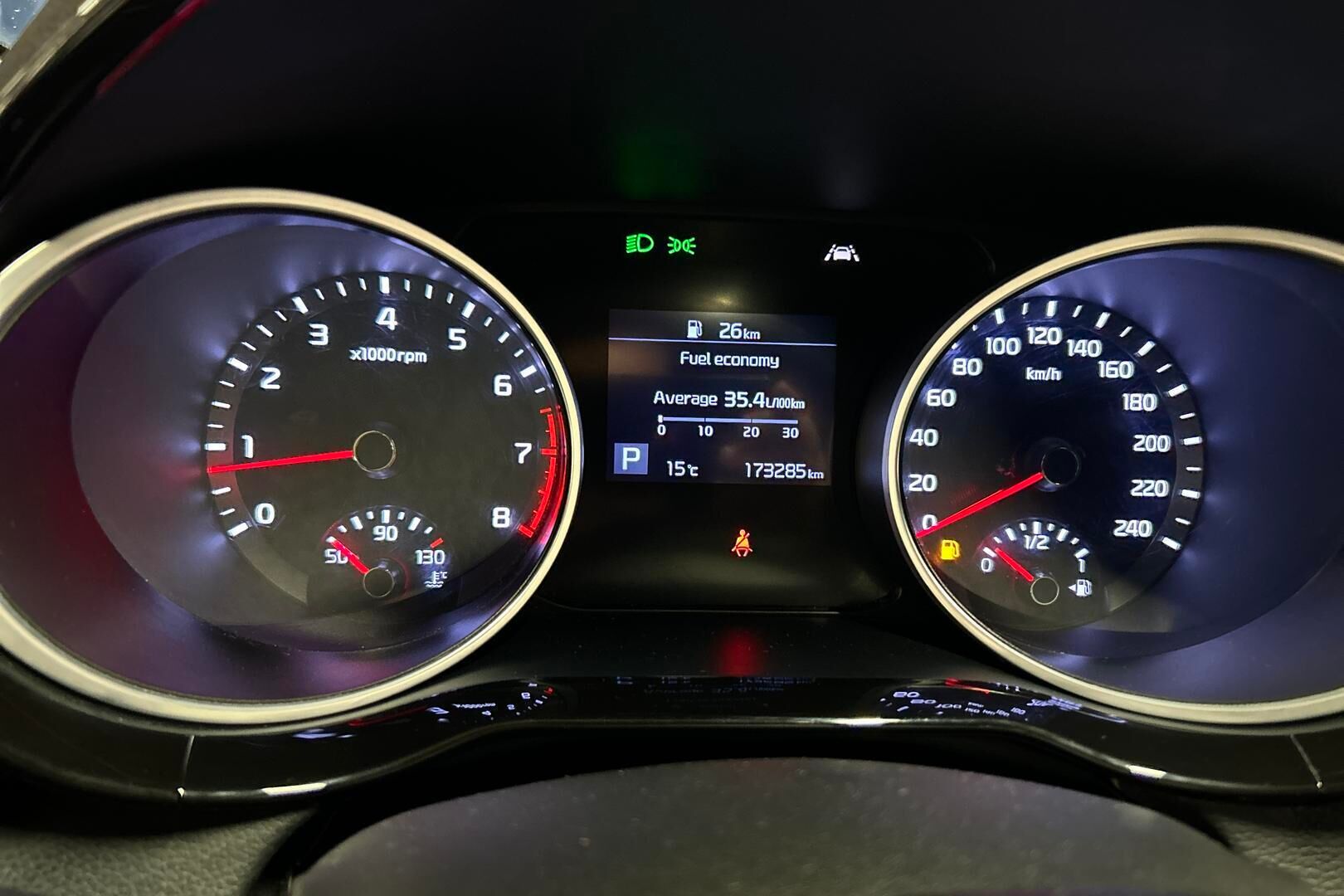 Kia Ceed iso kuva 14