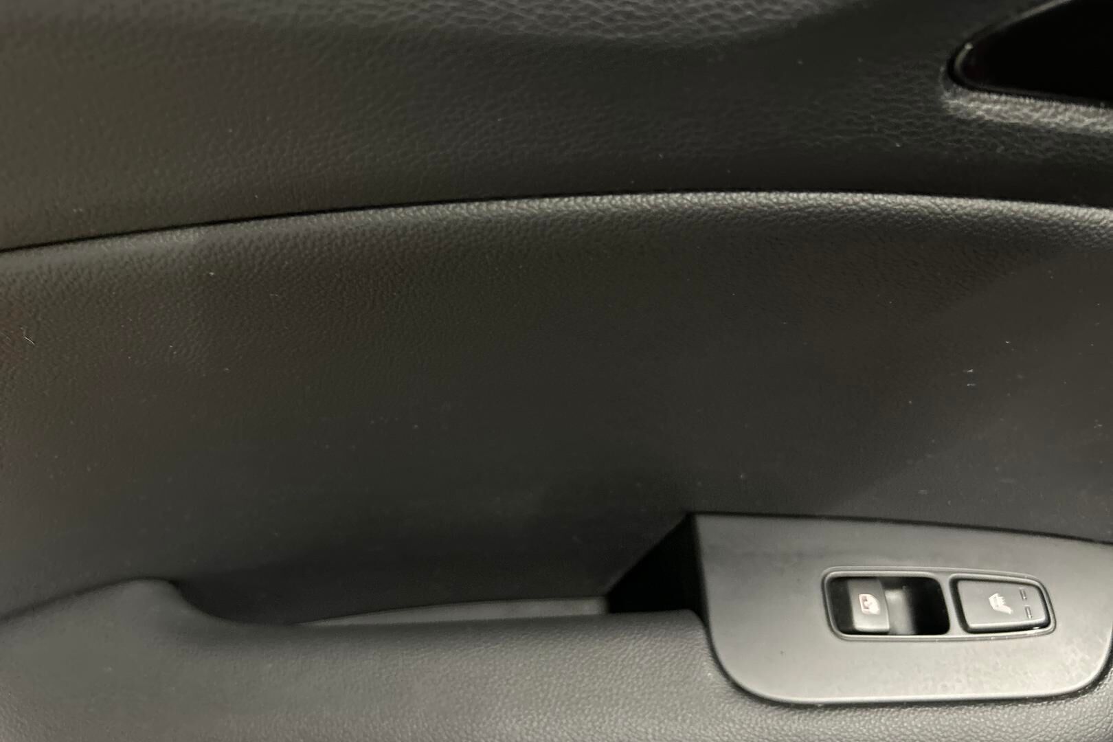 Kia Ceed iso kuva 27