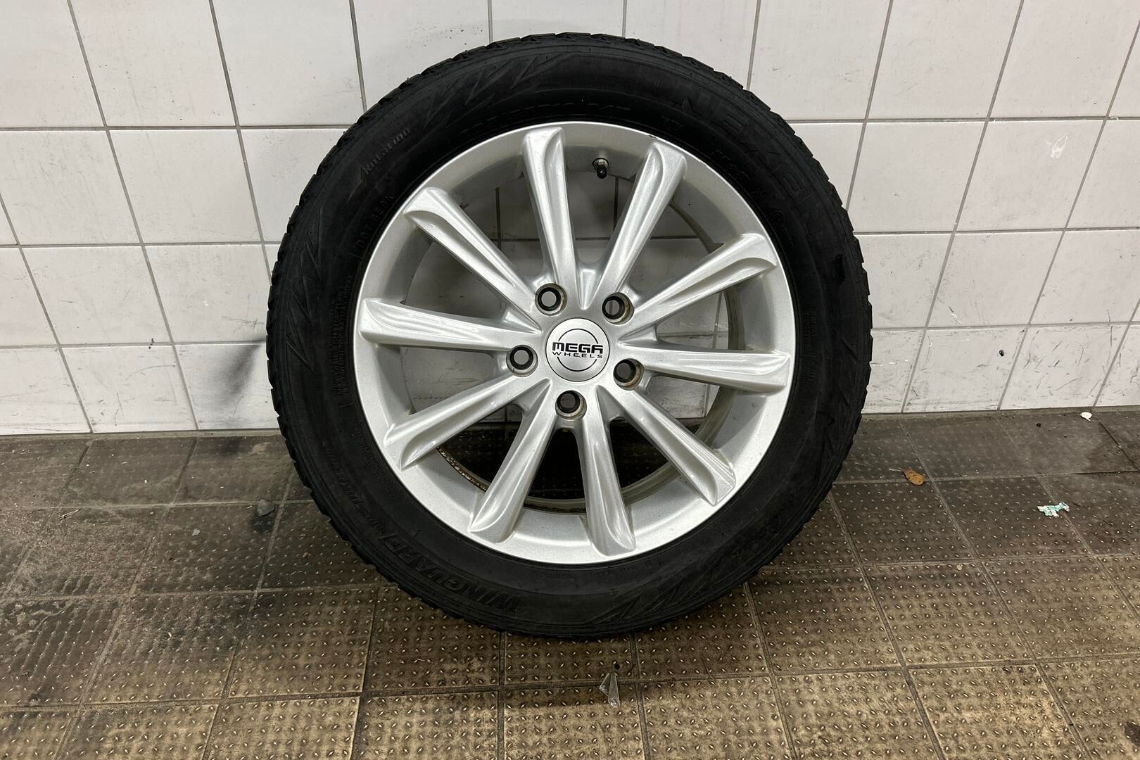 Kia Ceed iso kuva 29