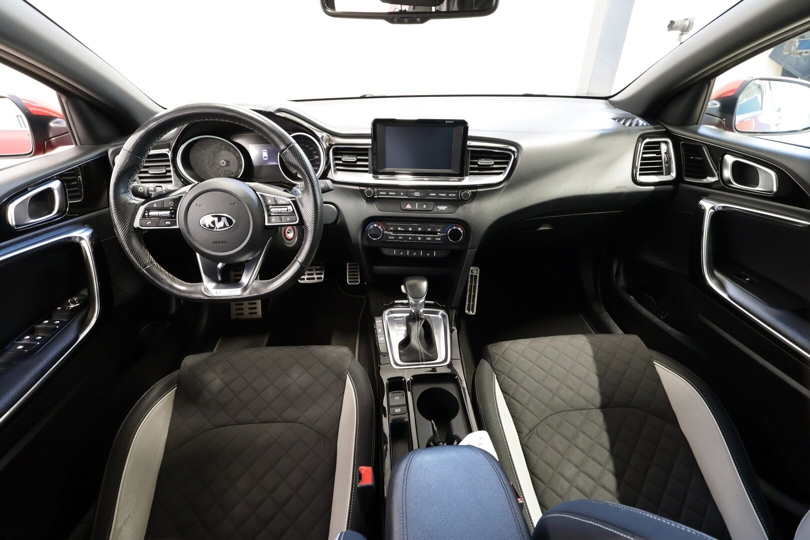 Kia ProCeed iso kuva 12