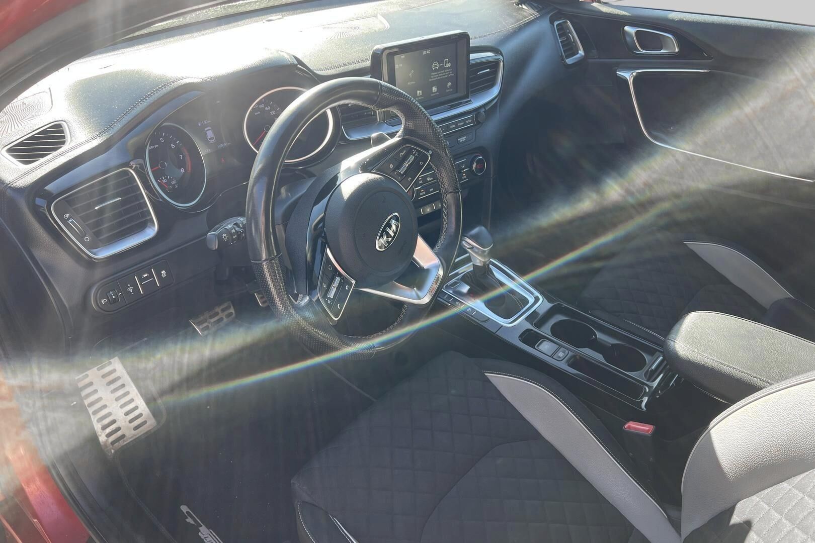 Kia ProCeed iso kuva 2