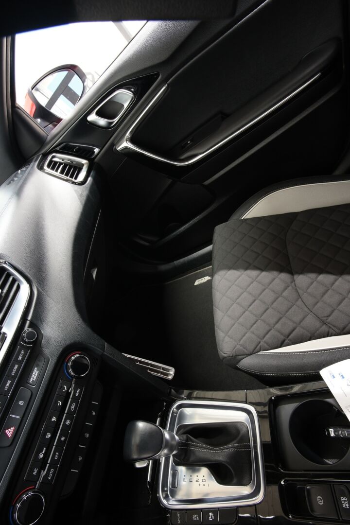 Kia ProCeed iso kuva 44