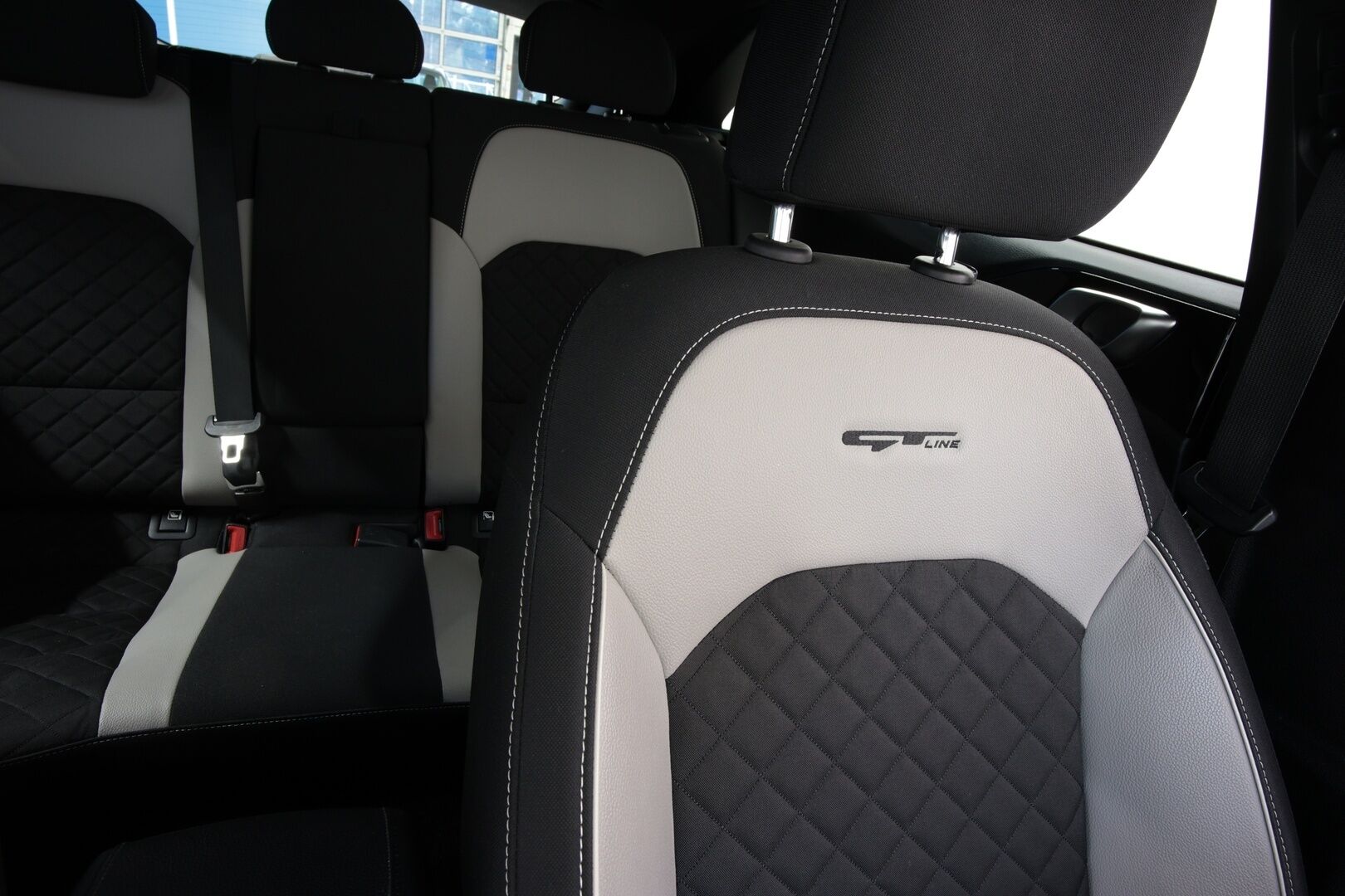 Kia ProCeed iso kuva 59