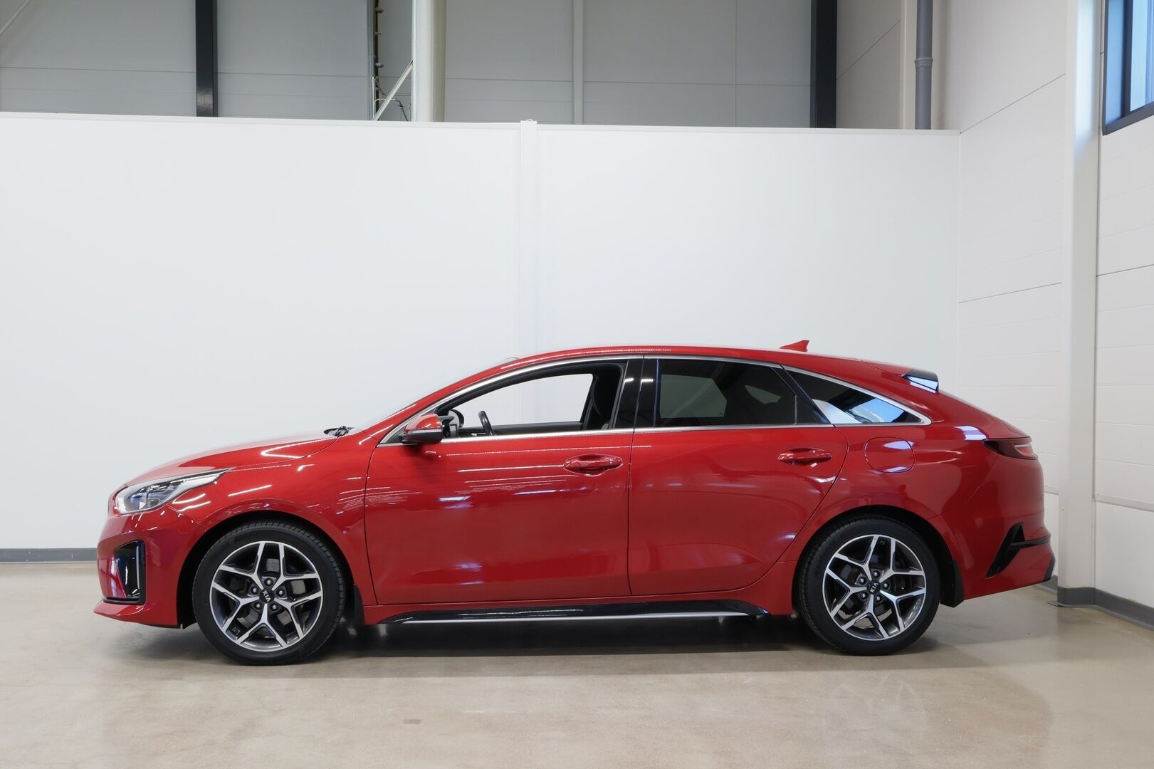 Kia ProCeed iso kuva 6