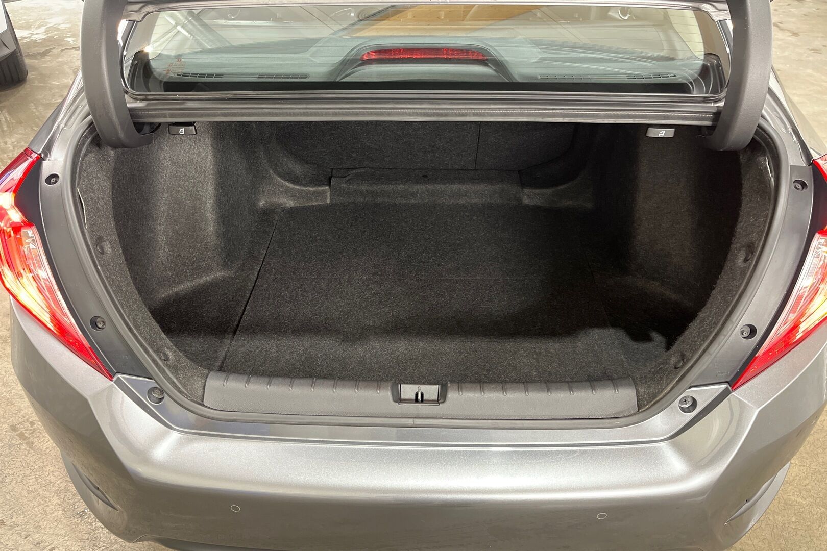 Honda Civic iso kuva 10