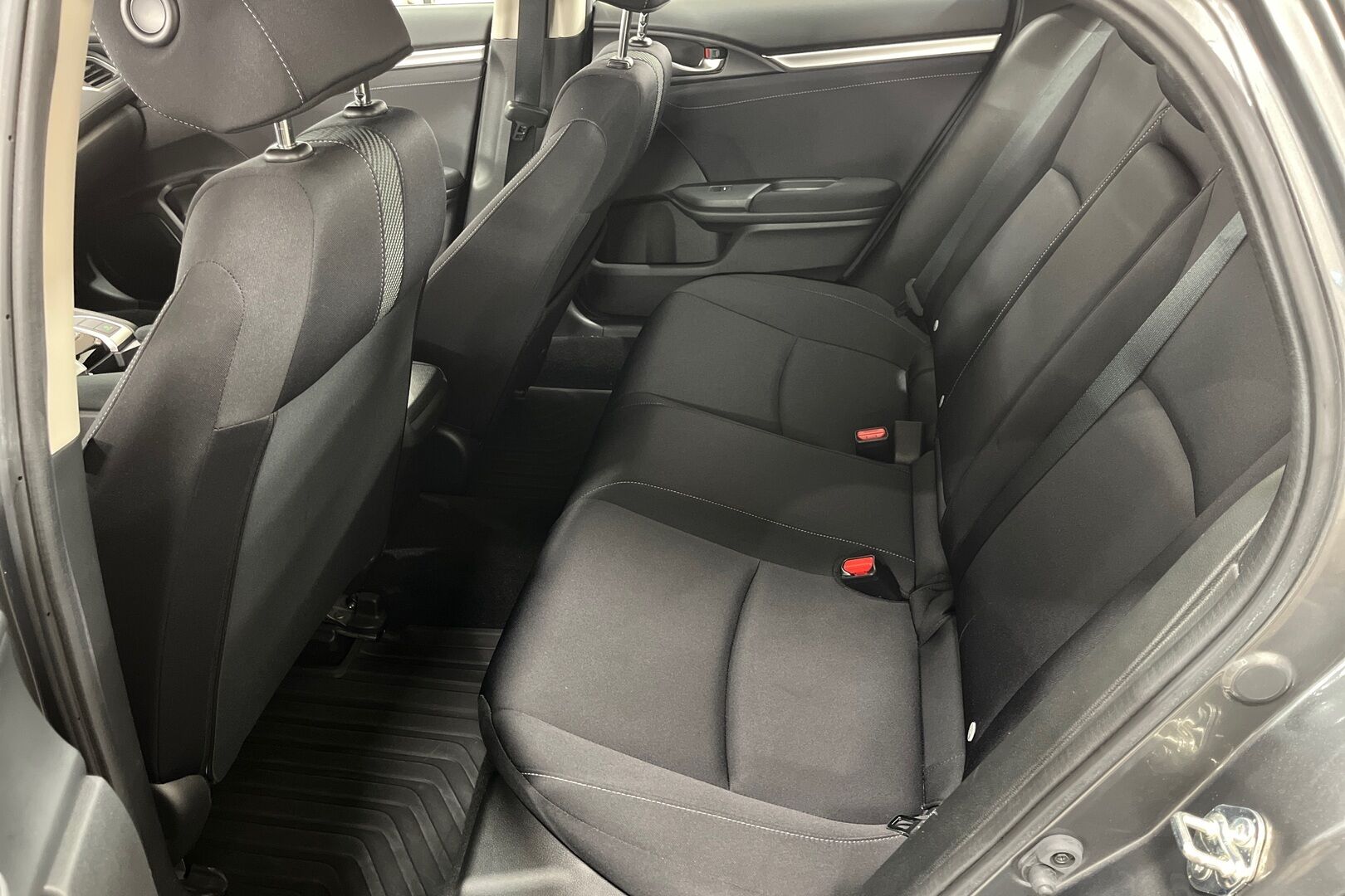 Honda Civic iso kuva 9