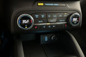 Ford Focus esikatselu 21