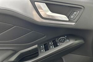 Ford Focus esikatselu 27