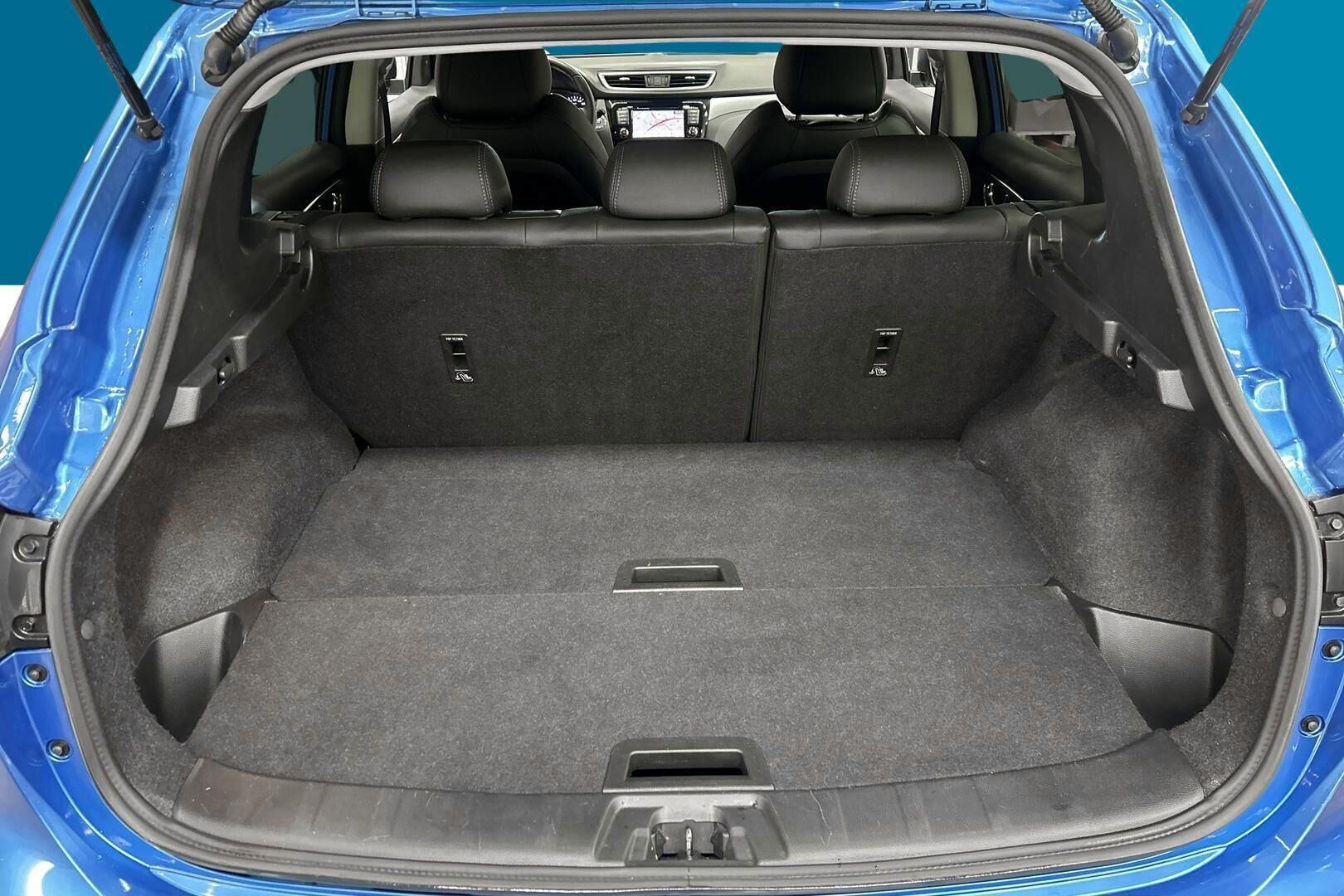 Nissan Qashqai iso kuva 10
