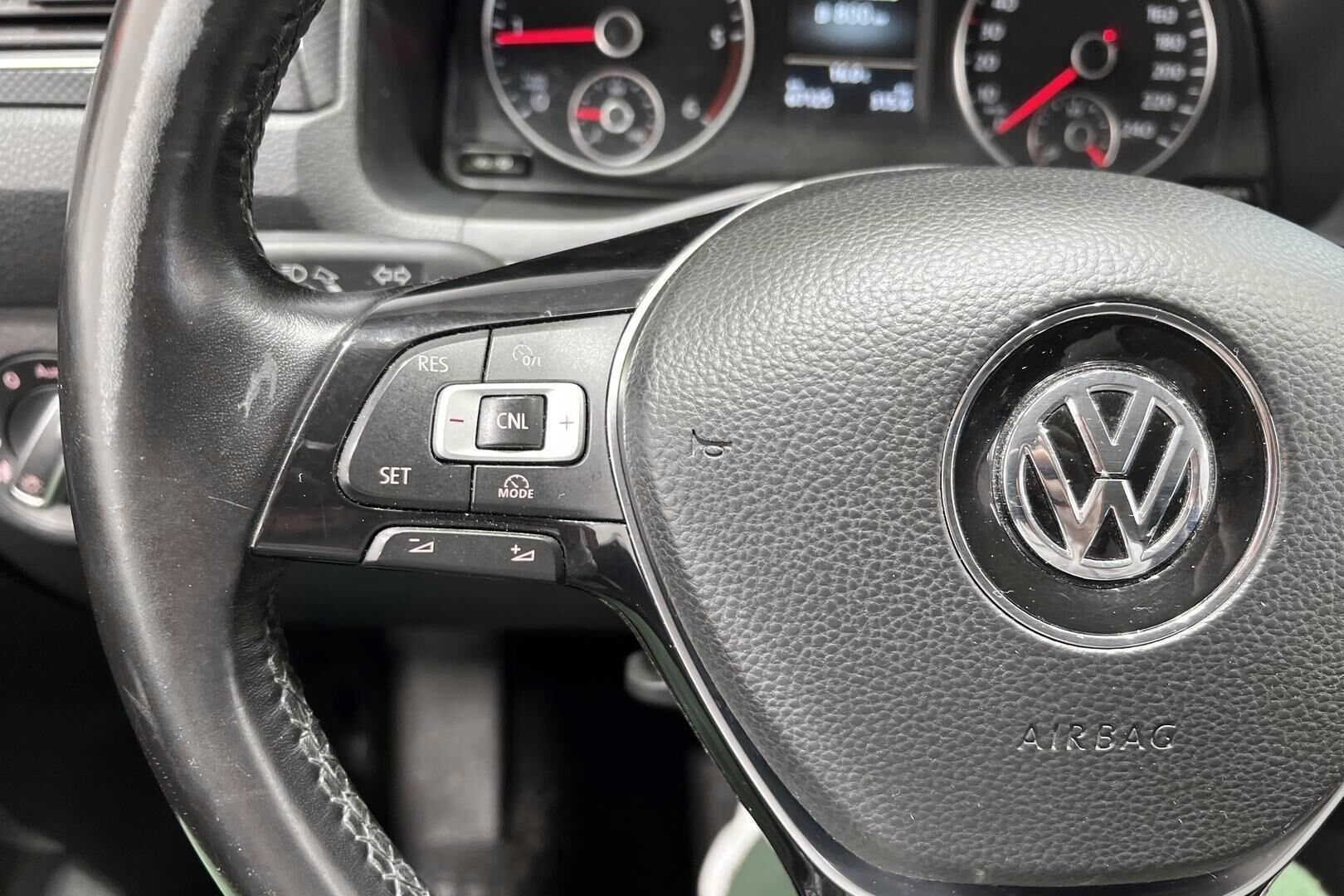 Volkswagen Caddy Maxi iso kuva 18