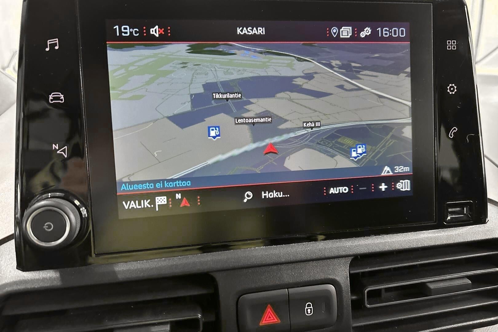 Peugeot Rifter iso kuva 15