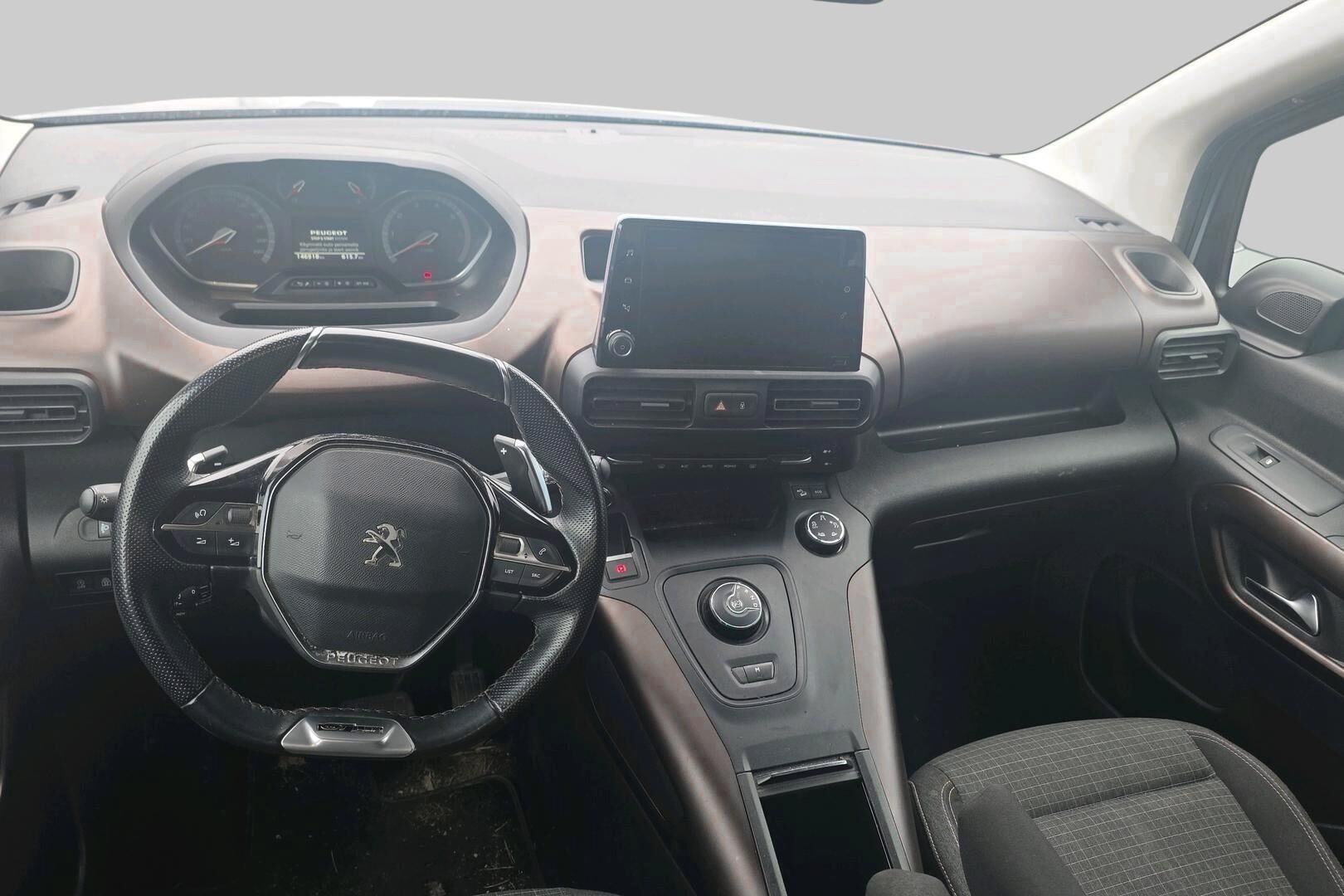 Peugeot Rifter iso kuva 2