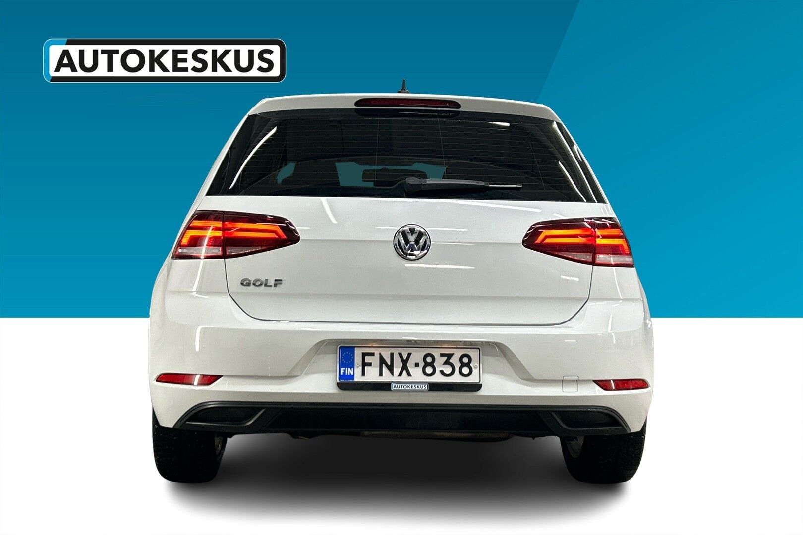 Volkswagen Golf iso kuva 3