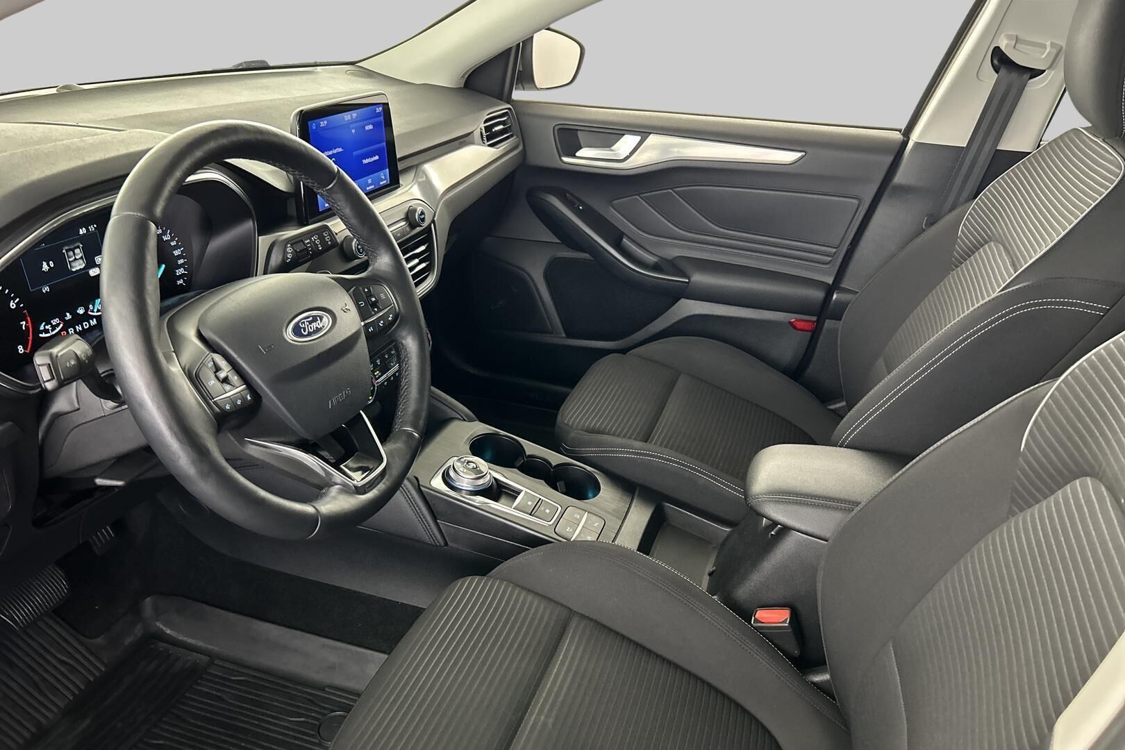 Ford Focus iso kuva 9