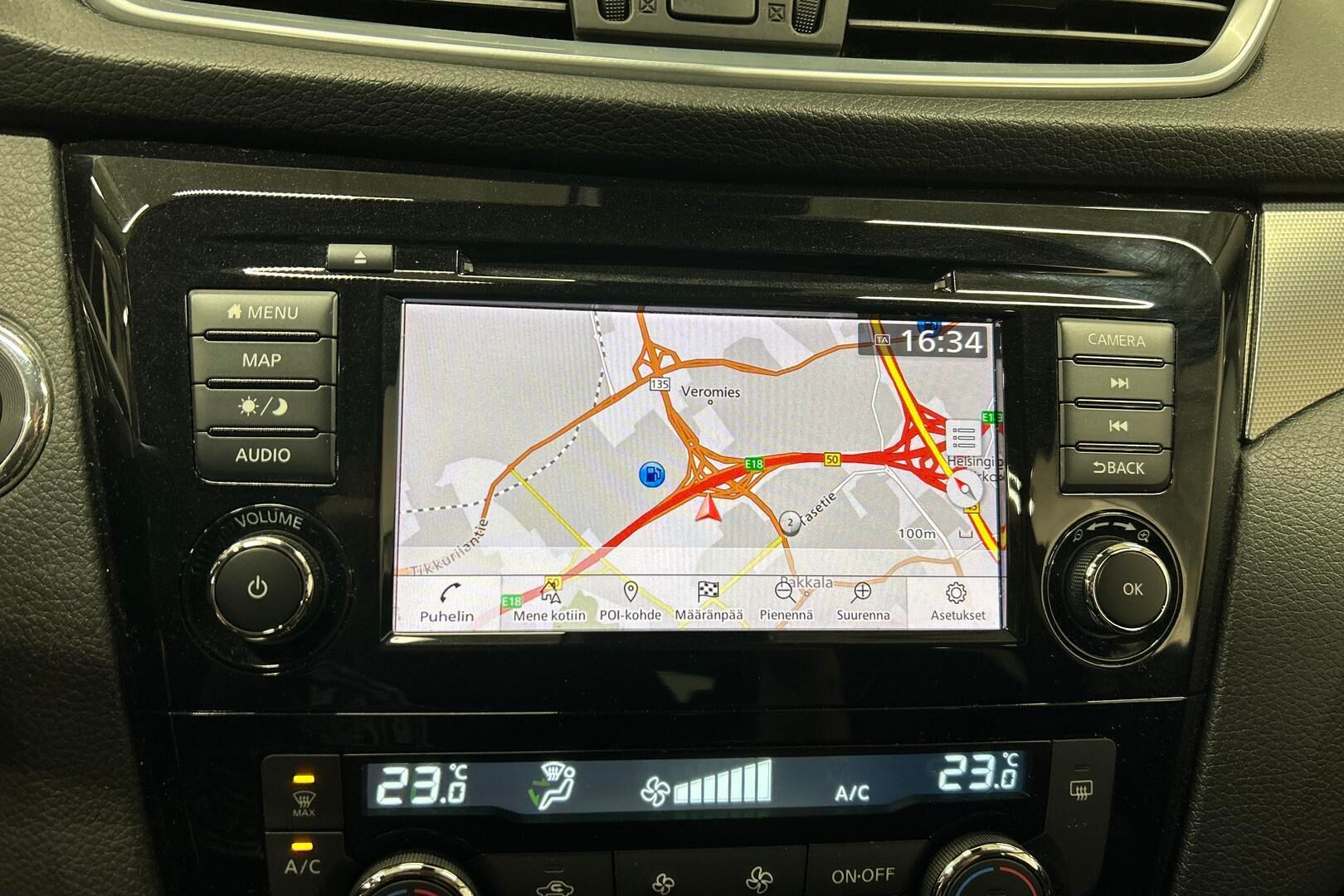 Nissan Qashqai iso kuva 10