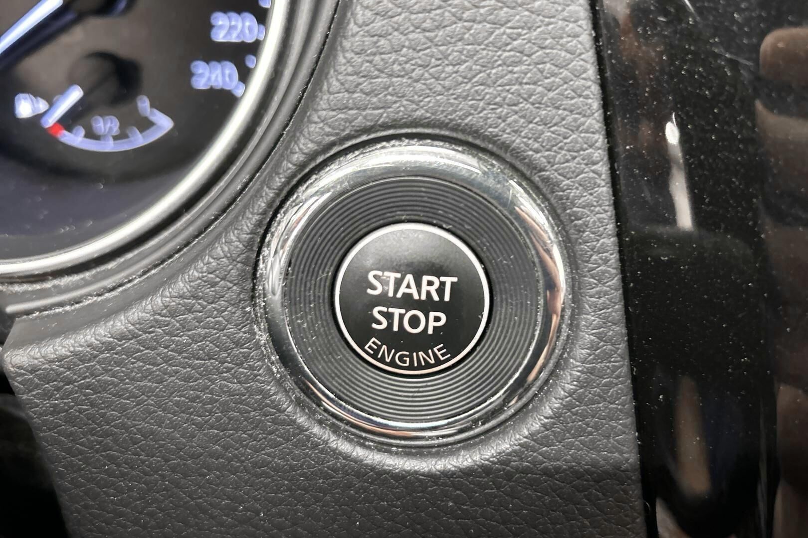 Nissan Qashqai iso kuva 26