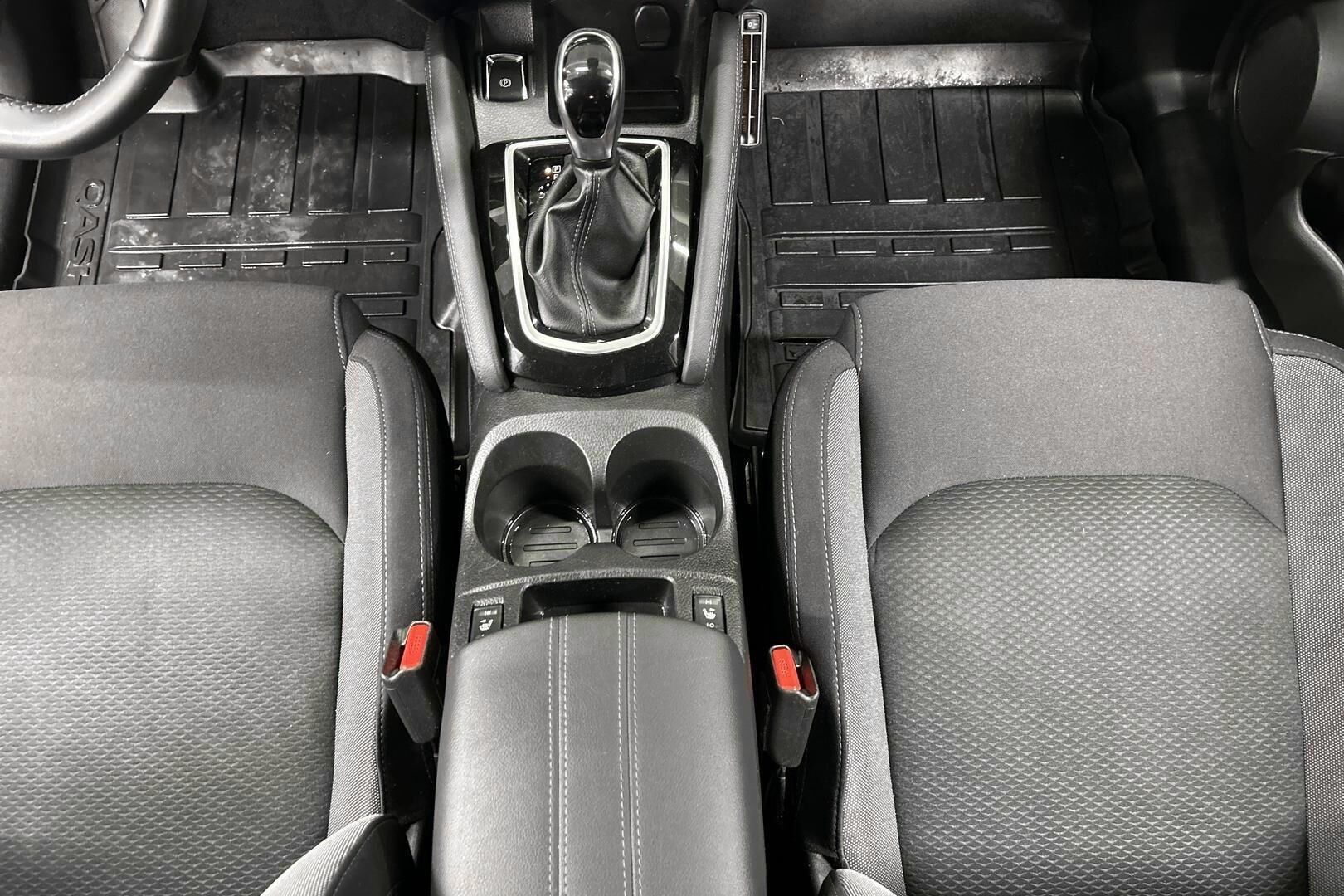 Nissan Qashqai iso kuva 27