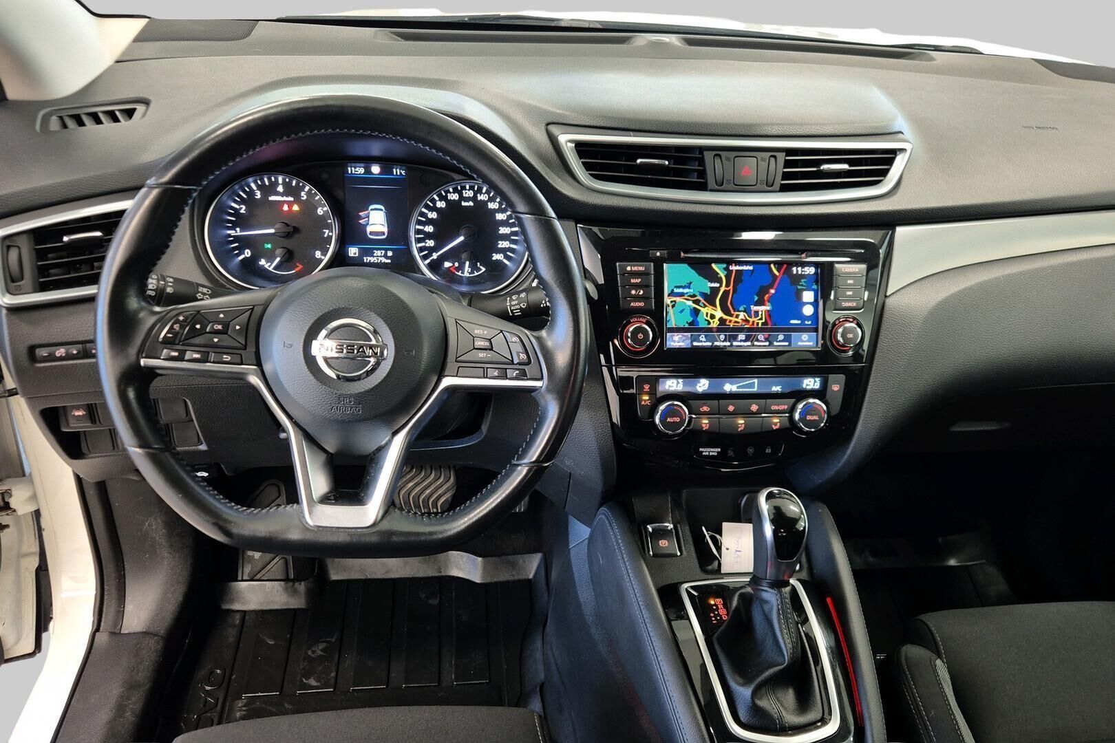 Nissan Qashqai iso kuva 11