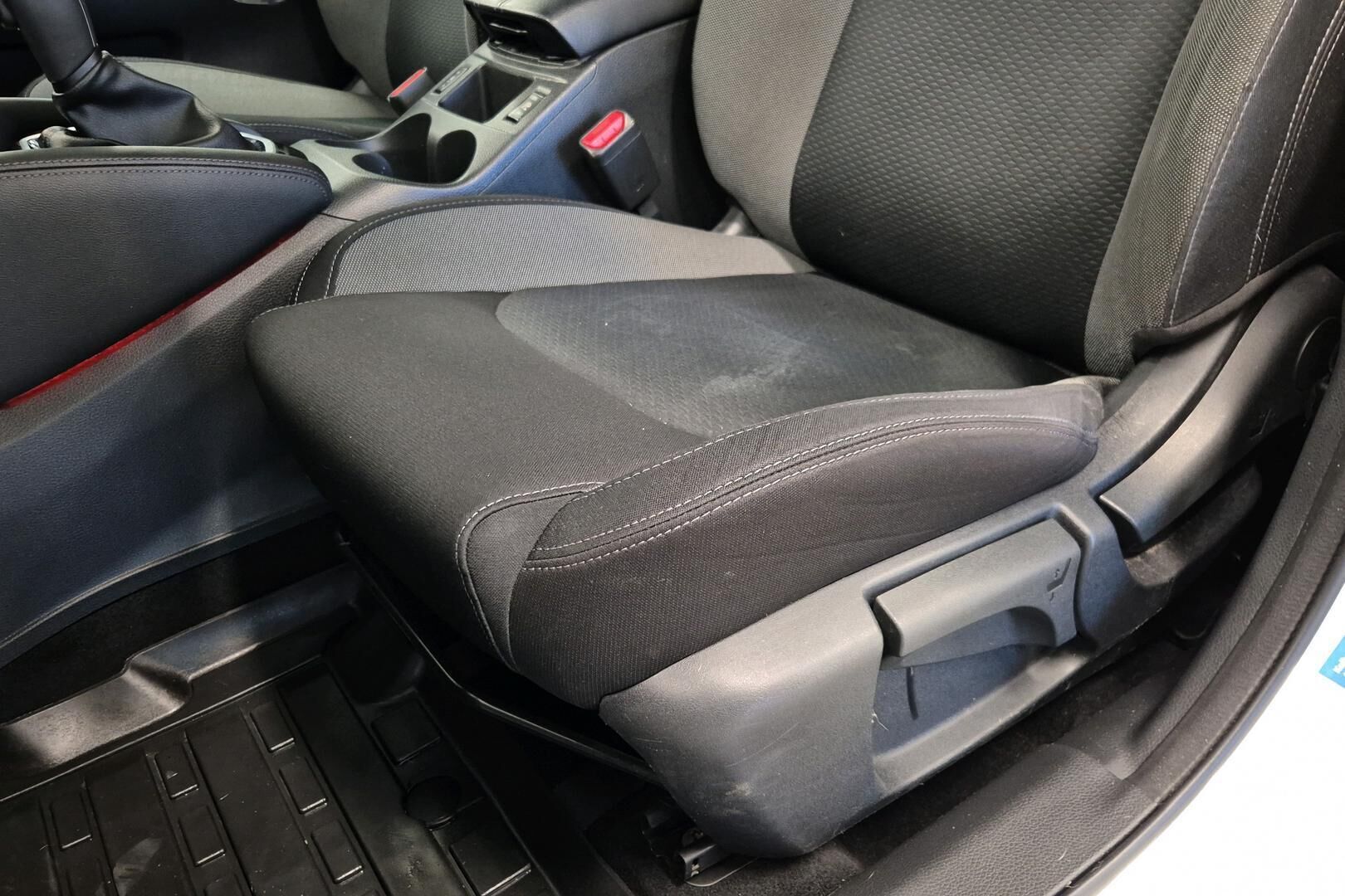 Nissan Qashqai iso kuva 22