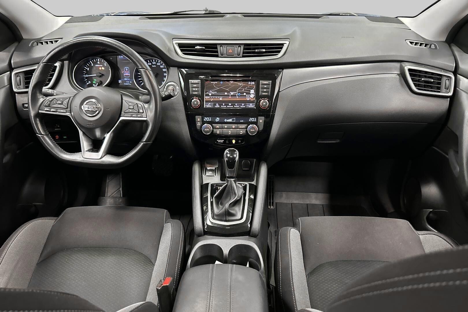 Nissan Qashqai iso kuva 7