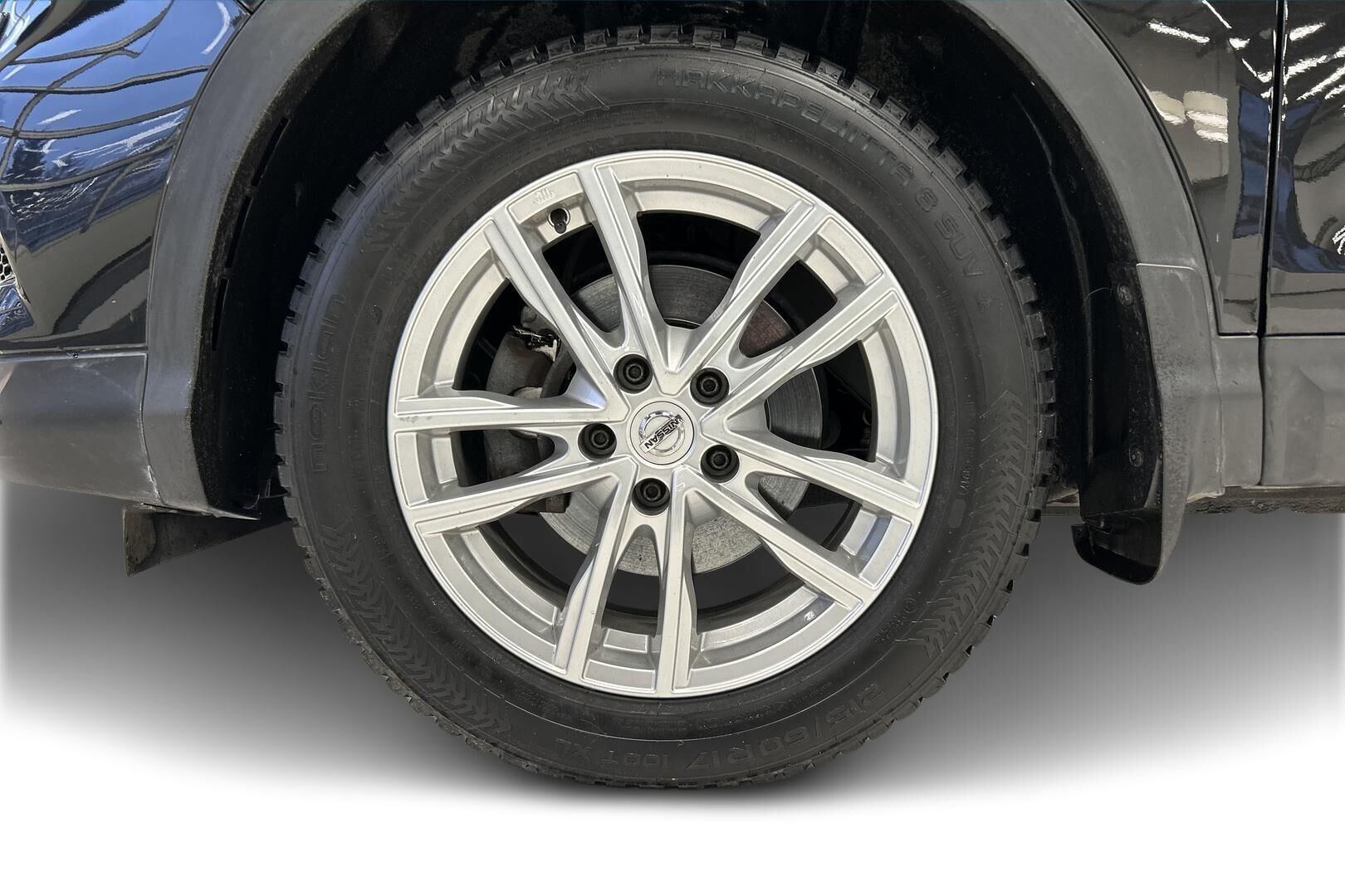 Nissan Qashqai iso kuva 8