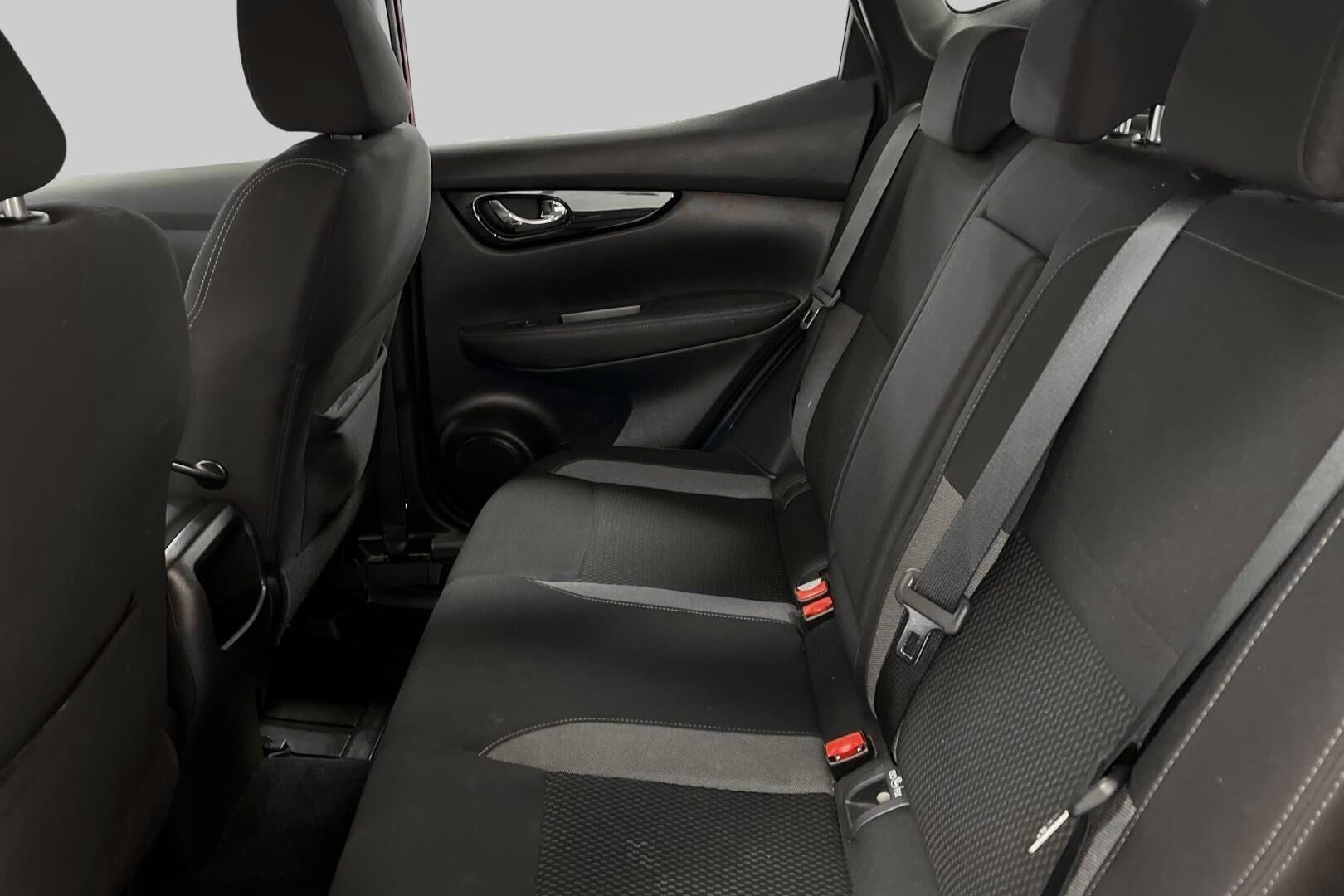 Nissan Qashqai iso kuva 7