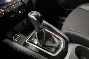 Nissan Qashqai esikatselu 12