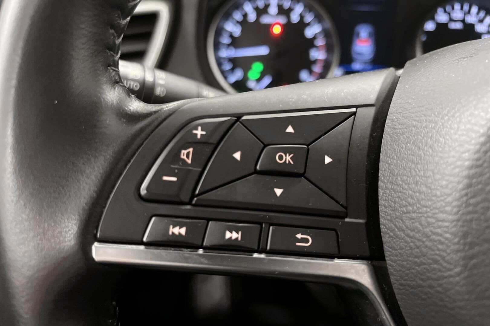 Nissan Qashqai iso kuva 13