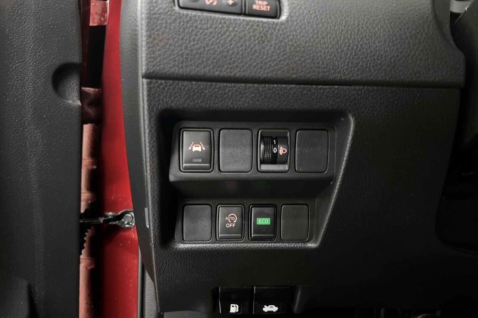 Nissan Qashqai iso kuva 14