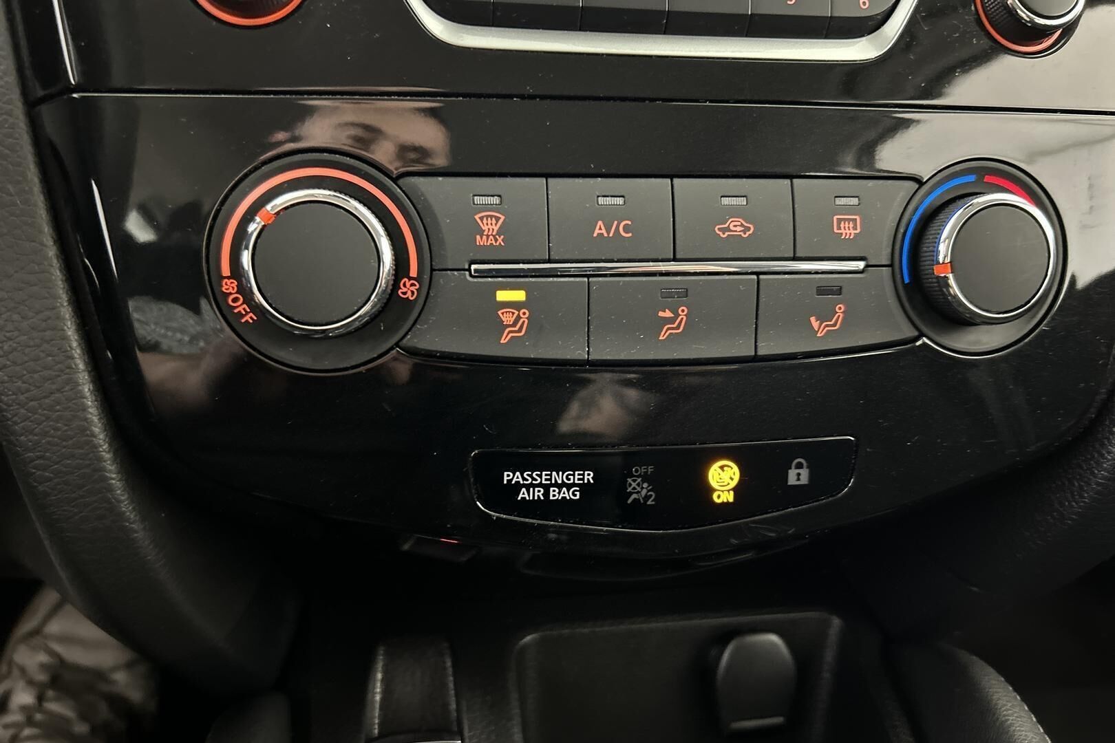 Nissan Qashqai iso kuva 15