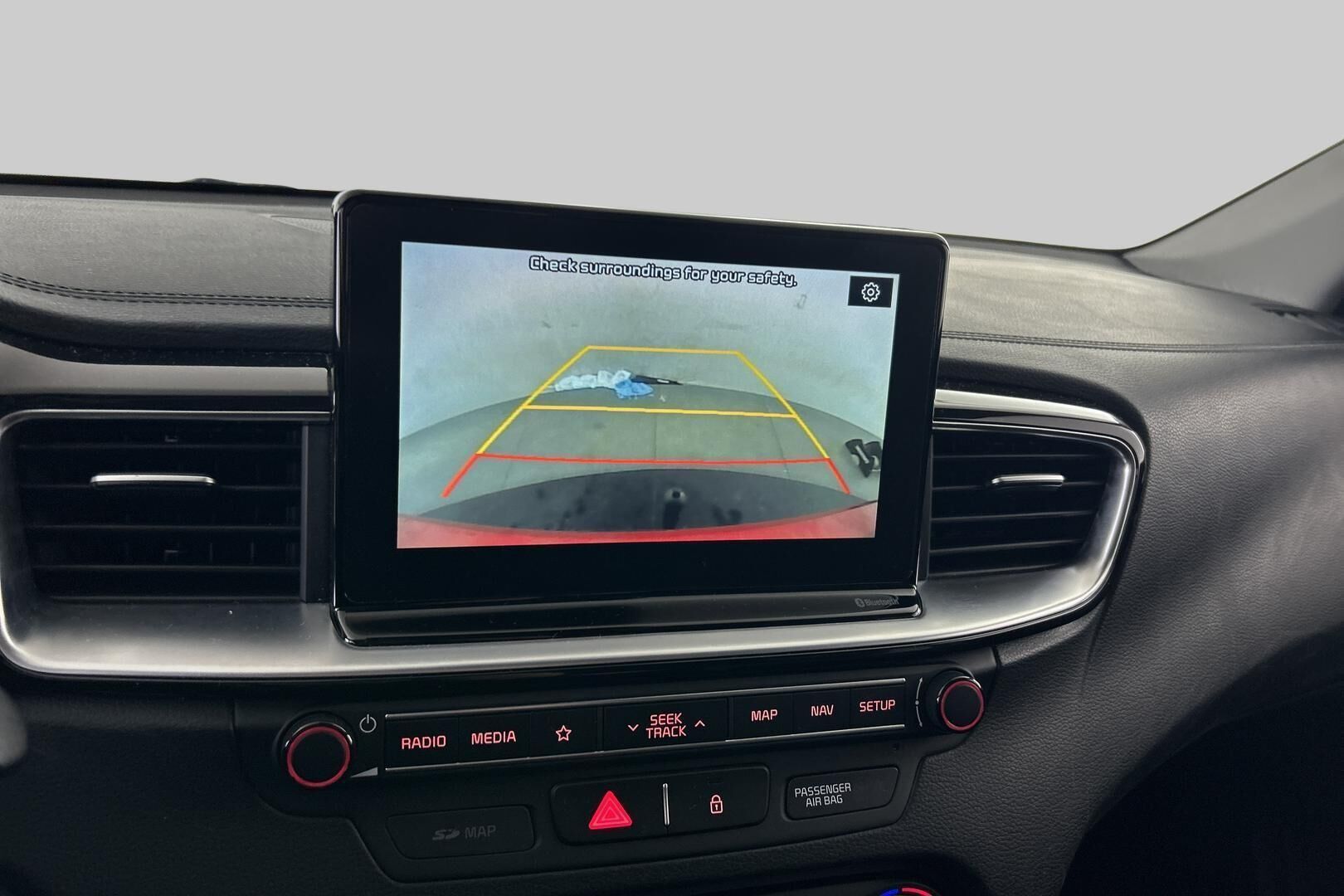 Kia Ceed iso kuva 16