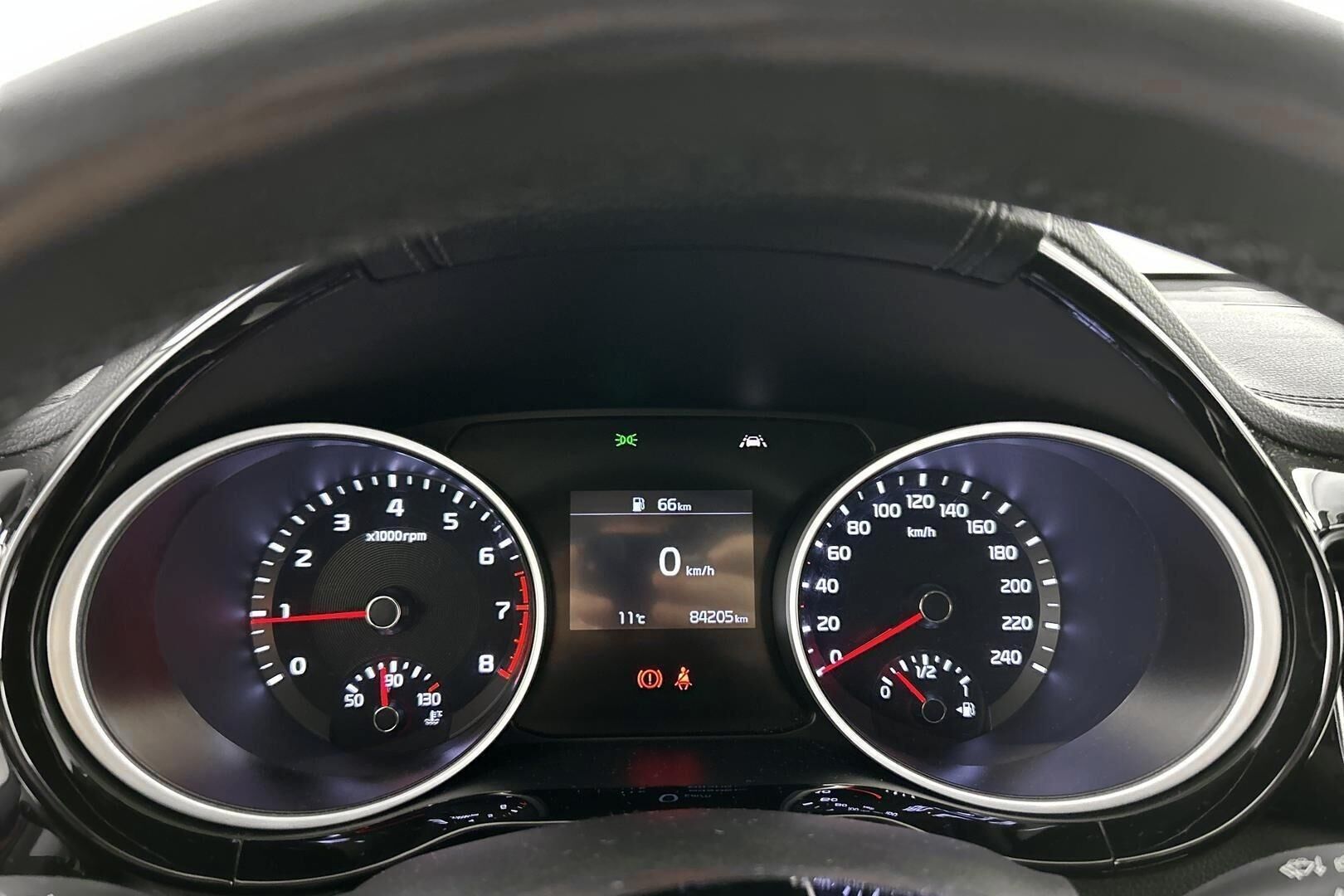 Kia Ceed iso kuva 19
