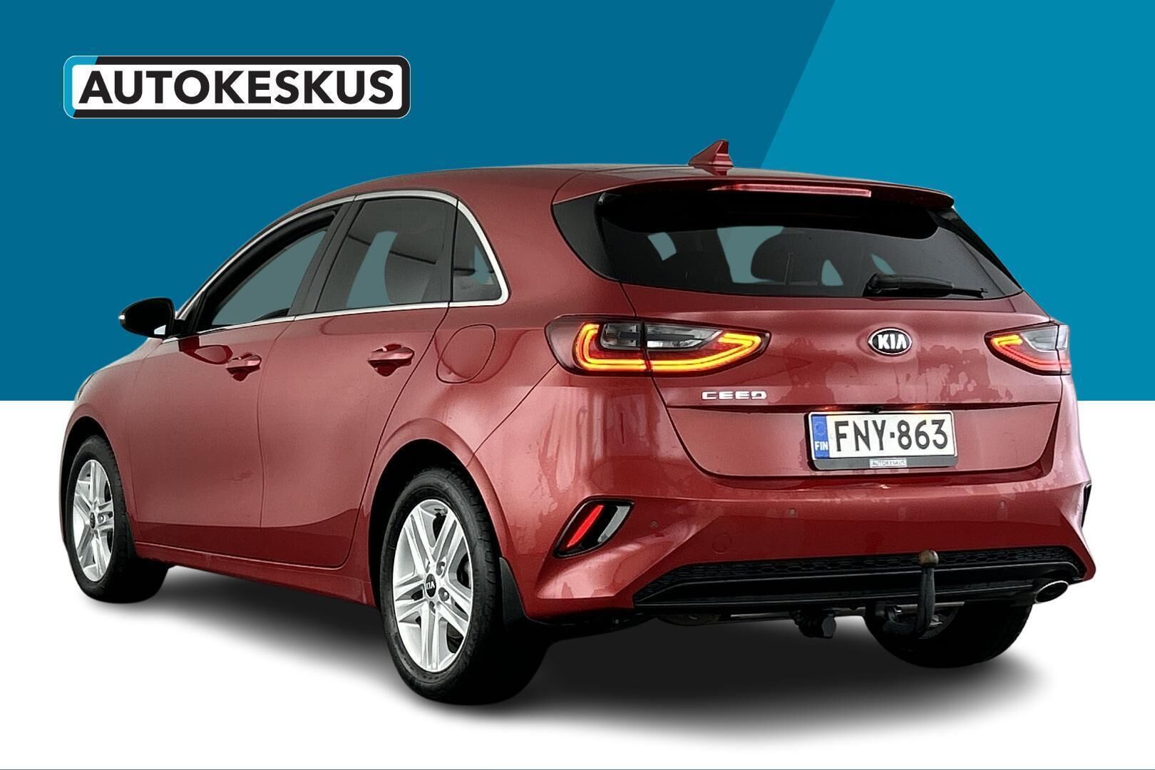 Kia Ceed iso kuva 4